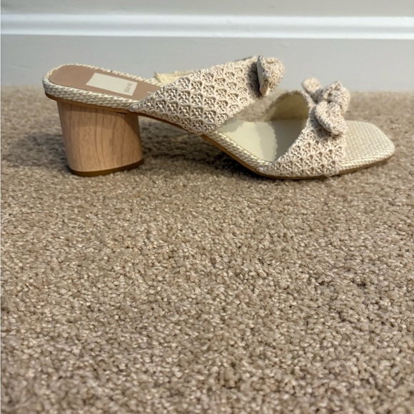 Dolce Vita Cream Woven Sandals - Picture 5 of 6
